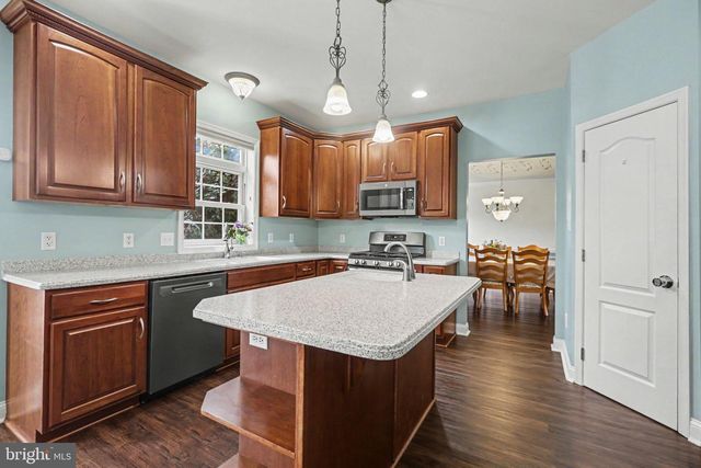 7329 COBBLE STONE DR, Harrisburg, PA 17112