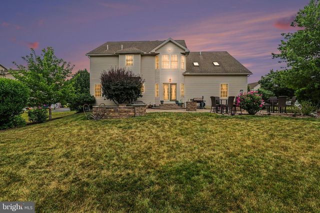 7329 COBBLE STONE DR, Harrisburg, PA 17112
