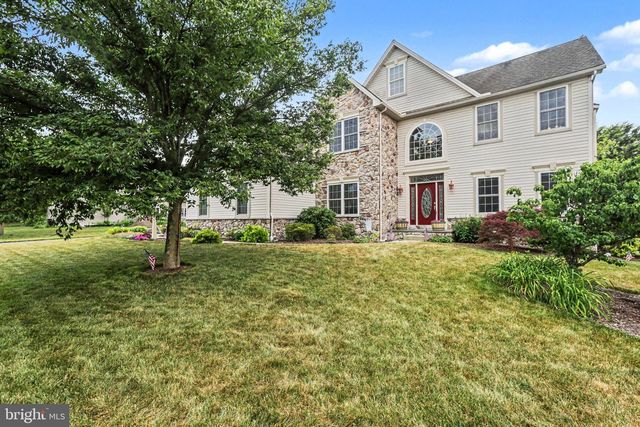 7329 COBBLE STONE DR, Harrisburg, PA 17112
