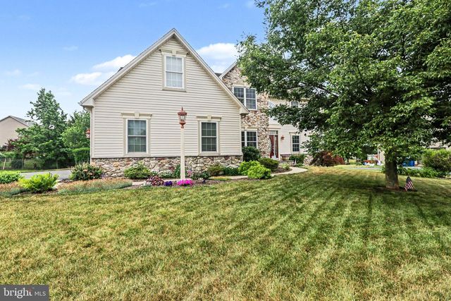 7329 COBBLE STONE DR, Harrisburg, PA 17112