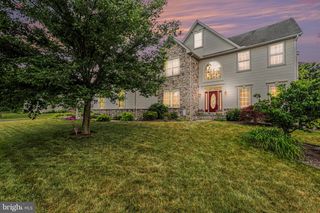 7329 COBBLE STONE DR, Harrisburg, PA 17112