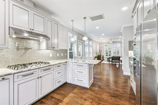1408 W AZEELE STREET, Tampa, FL 33606