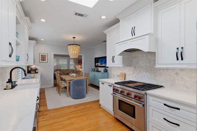 3318 W PALMIRA AVENUE, Tampa, FL 33629