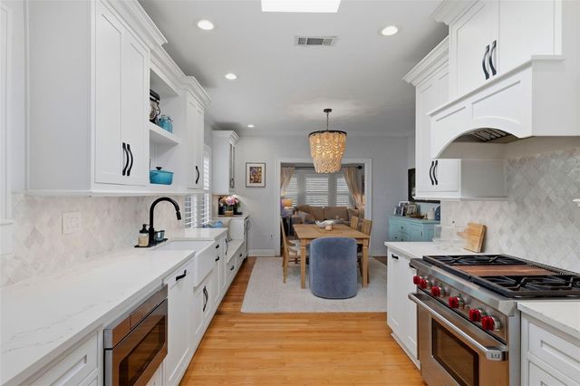 3318 W PALMIRA AVENUE, Tampa, FL 33629