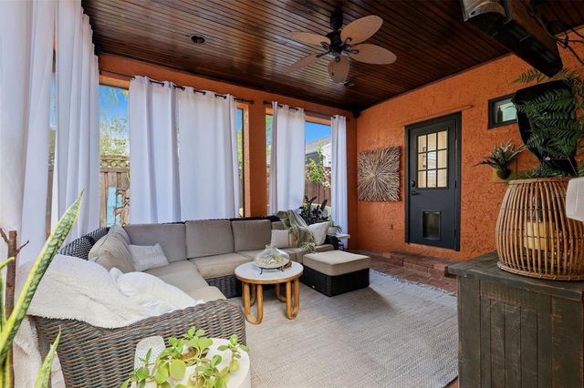 3318 W PALMIRA AVENUE, Tampa, FL 33629