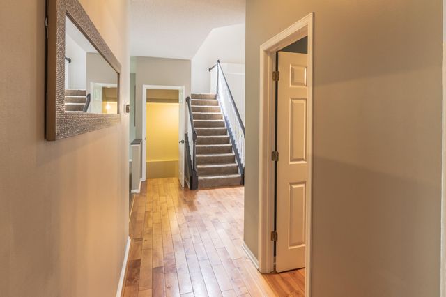 3279 N View Lane, Woodbury, MN 55125