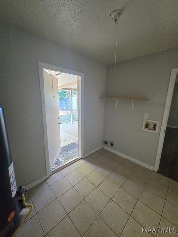 4429 WARES FERRY Road, Montgomery, AL 36109