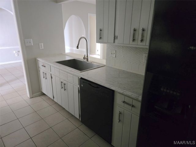 4429 WARES FERRY Road, Montgomery, AL 36109