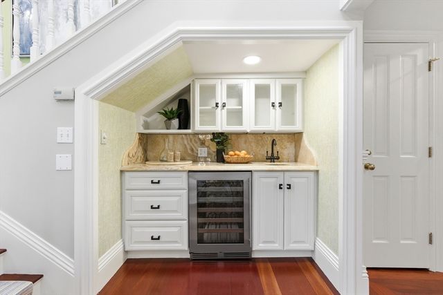 1 Croftdale Rd, Newton, MA 02464