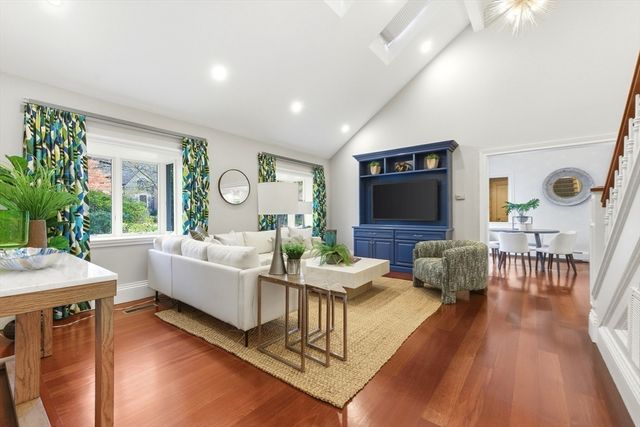 1 Croftdale Rd, Newton, MA 02464