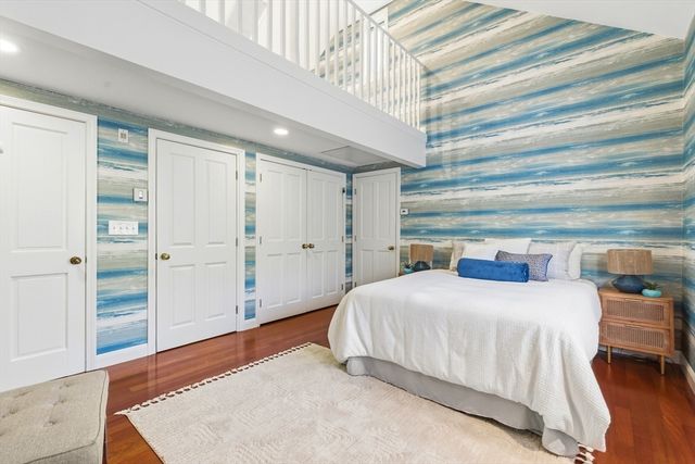 1 Croftdale Rd, Newton, MA 02464