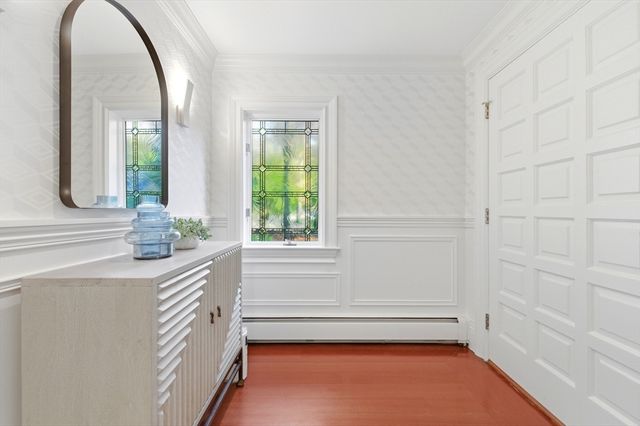 1 Croftdale Rd, Newton, MA 02464