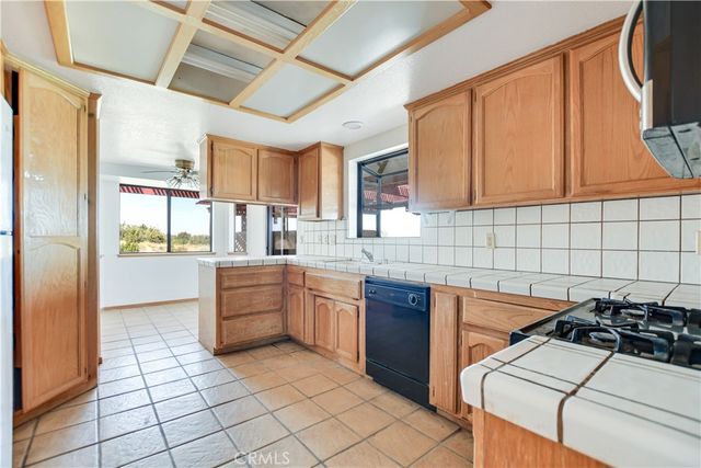 2929 Snow Line Drive, Pinon Hills, CA 92372