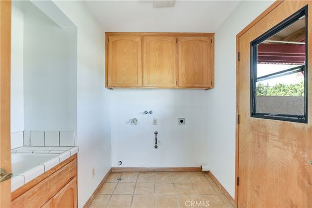 2929 Snow Line Drive, Pinon Hills, CA 92372
