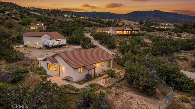 2929 Snow Line Drive, Pinon Hills, CA 92372