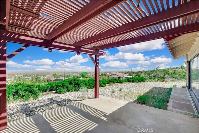 2929 Snow Line Drive, Pinon Hills, CA 92372