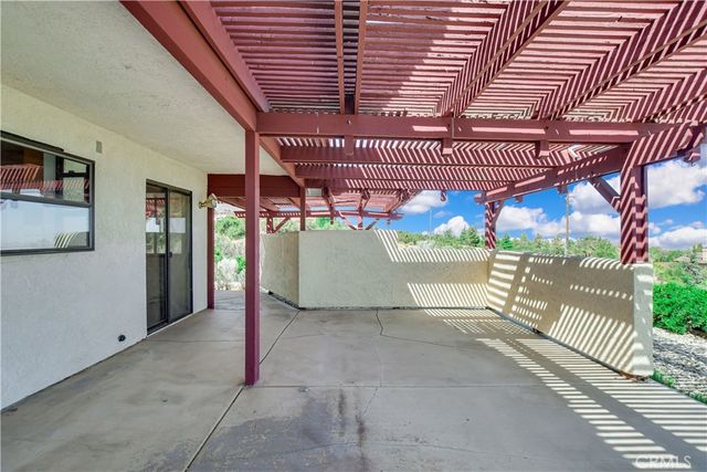 2929 Snow Line Drive, Pinon Hills, CA 92372