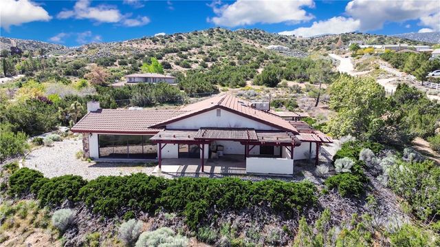 2929 Snow Line Drive, Pinon Hills, CA 92372