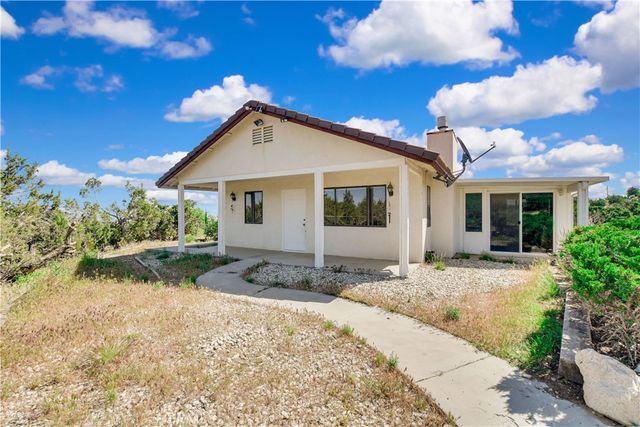 2929 Snow Line Drive, Pinon Hills, CA 92372