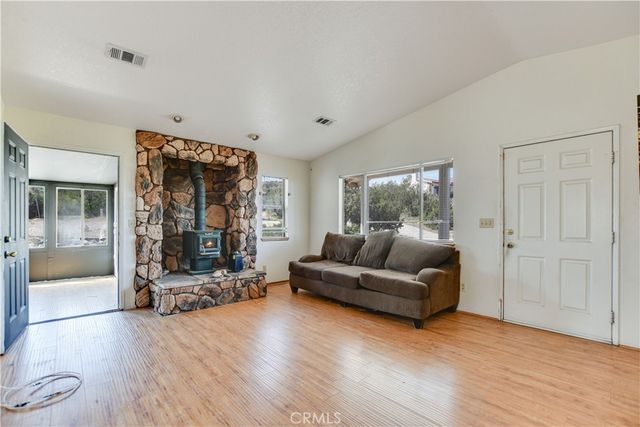 2929 Snow Line Drive, Pinon Hills, CA 92372