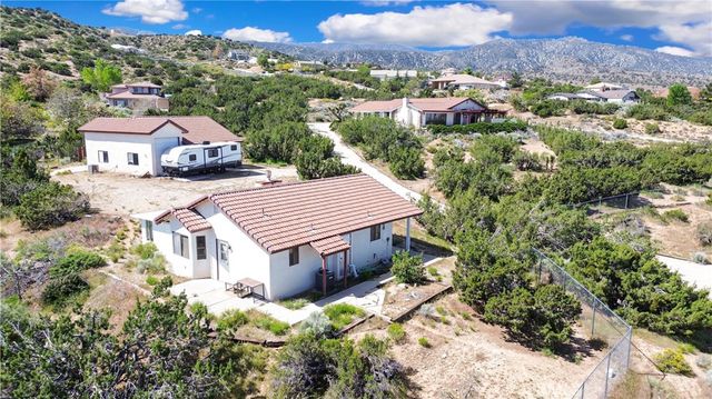 2929 Snow Line Drive, Pinon Hills, CA 92372