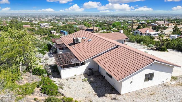 2929 Snow Line Drive, Pinon Hills, CA 92372