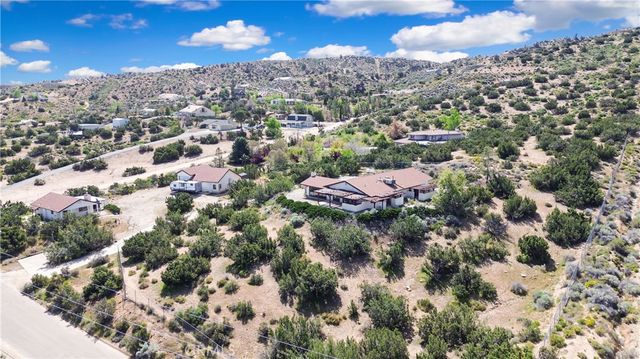 2929 Snow Line Drive, Pinon Hills, CA 92372