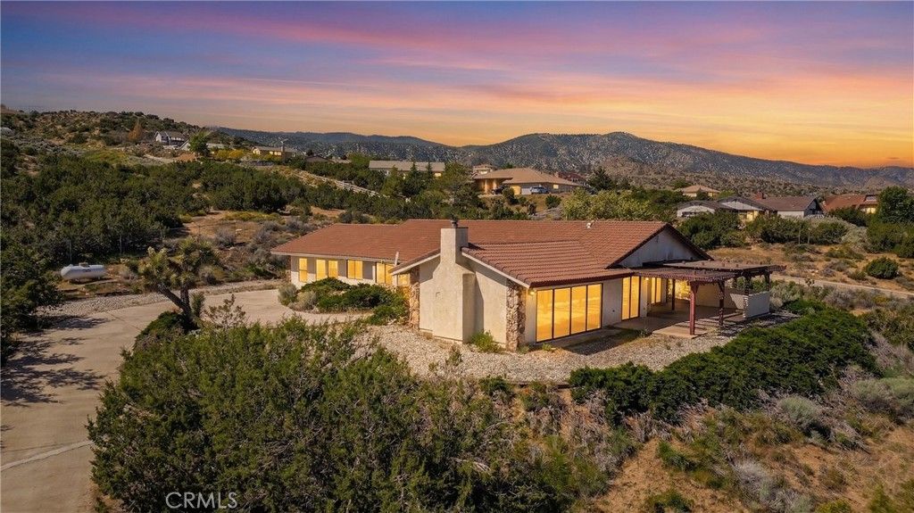 2929 Snow Line Drive, Pinon Hills, CA 92372