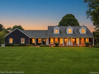68163 Frampton Drive, Washington Township, MI 48095