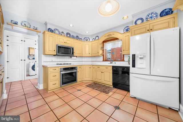 3 READING AVE, Reading, PA 19607