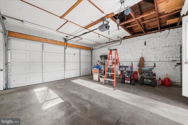 3 READING AVE, Reading, PA 19607