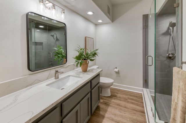 9465 N Madison Ridge, Fresno, CA 93720