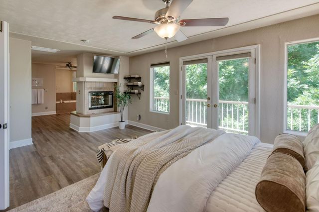 9465 N Madison Ridge, Fresno, CA 93720