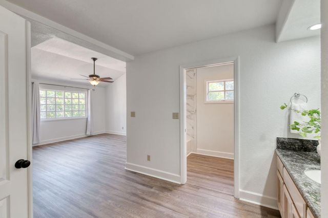 9465 N Madison Ridge, Fresno, CA 93720