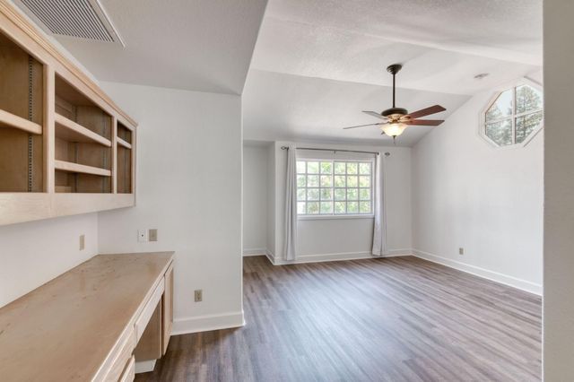 9465 N Madison Ridge, Fresno, CA 93720