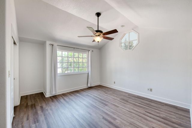 9465 N Madison Ridge, Fresno, CA 93720