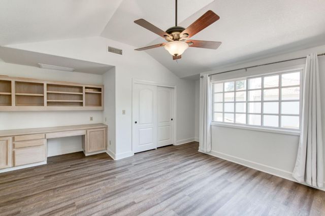 9465 N Madison Ridge, Fresno, CA 93720
