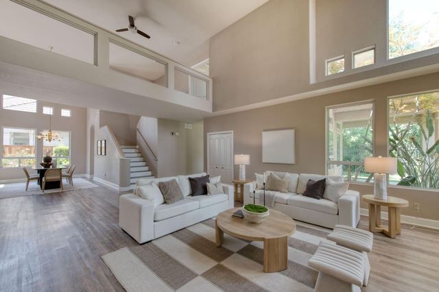9465 N Madison Ridge, Fresno, CA 93720