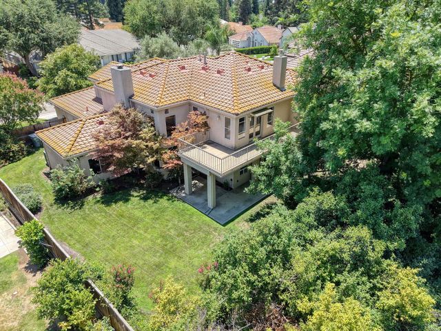 9465 N Madison Ridge, Fresno, CA 93720