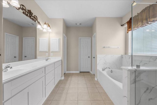 1618 Stoney Lake Drive, Friendswood, TX 77546