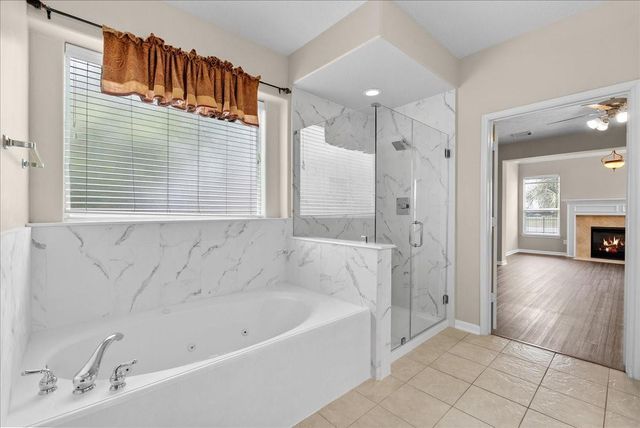 1618 Stoney Lake Drive, Friendswood, TX 77546