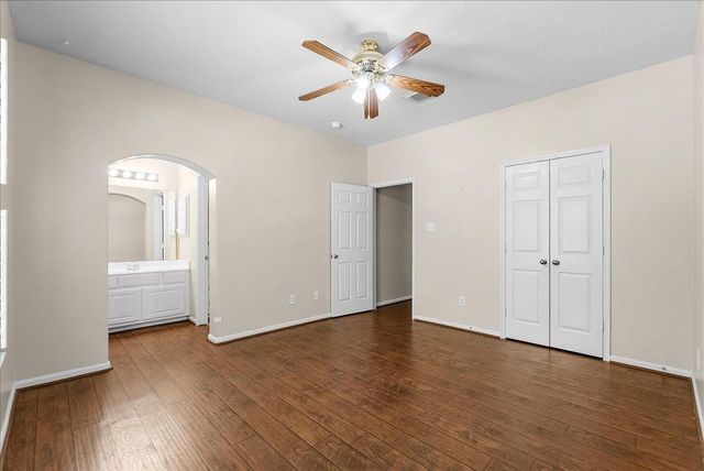 1618 Stoney Lake Drive, Friendswood, TX 77546