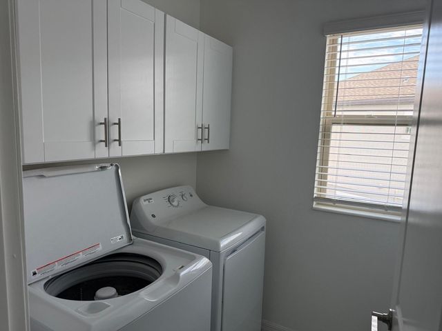 31865 BLUE PASSING LOOP, Wesley Chapel, FL 33545