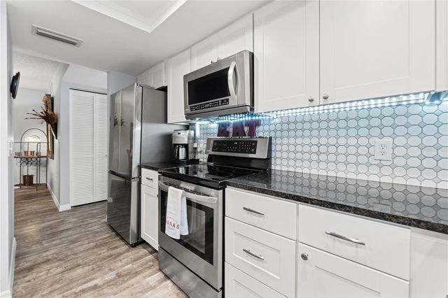 300 S FLORIDA AVENUE 600F, Tarpon Springs, FL 34689