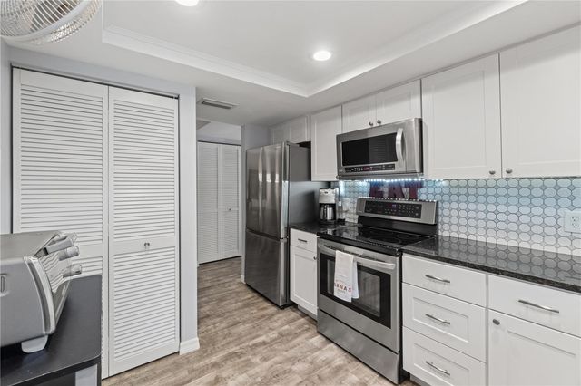 300 S FLORIDA AVENUE 600F, Tarpon Springs, FL 34689