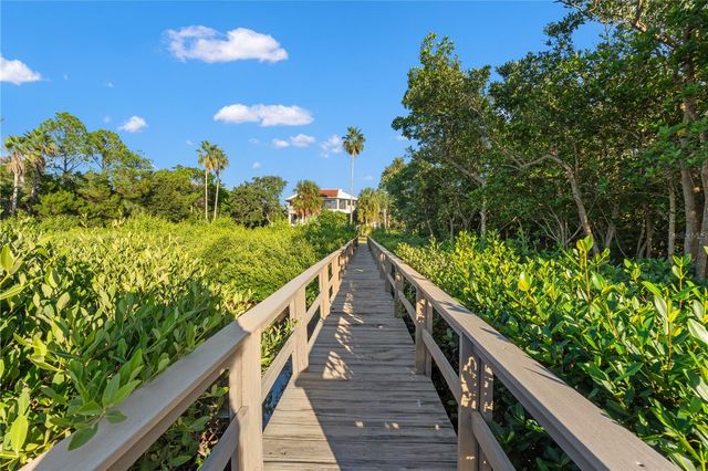 300 S FLORIDA AVENUE 600F, Tarpon Springs, FL 34689