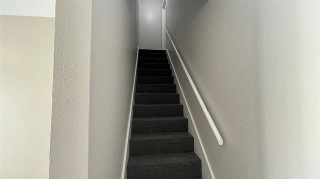 6701 Sands Point Drive 33, Houston, TX 77074