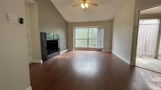 6701 Sands Point Drive 33, Houston, TX 77074