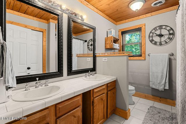 257 Copenhaver Rd, Lenoir City, TN 37771