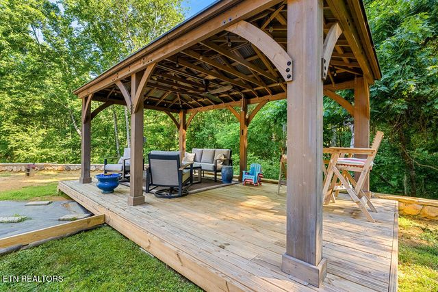 257 Copenhaver Rd, Lenoir City, TN 37771